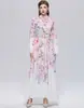 Foto Real de un Vestido Largo Estampado Vintage de Estilo Francés, Corte Ajustado, con Elegantes Mangas Abullonadas y Cinturón