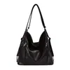 Bolsas retro de alto valor para mujer, gran capacidad, nuevo estilo 2026, mochila casual de un solo hombro, bolsa tote para el trabajo y el día a día