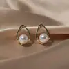 Brincos da Moda Estilo Coreano Mais Vendidos Novo Modelo Brincos Femininos Simples e Elegantes Versáteis Tiktok Mesmo Estilo Tarraxas Atacado