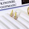 Novo Produto Transfronteiriço Banhado a Cobre com Ouro Real 18K, Brincos Versáteis Femininos Sofisticados e Elegantes com Incrustação de Zircônia, Acessórios de Moda para as Orelhas