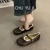 Primer encuentro Zapatos de salón retro de encaje con fondo plano para mujer 2026 Otoño Zapatos de ballet de fondo suave para la noche Zapatos de pezuña de cerdo