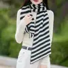 2025 Nuevo Otoño e Invierno Chal de Lana Pura Cálido Tejido para Mujer Rayas de Colores Bloqueados Bufanda Exterior Multifuncional Versátil