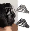 Colección de pinzas para el pelo de Halloween de Yiwu transfronterizo al por mayor con calaveras, calabazas y telarañas, perfectas para crear una atmósfera espeluznante para fiestas y reuniones.