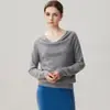 Suéter de cashmere com gola alta de uma linha estilo francês 2026 outono e inverno feminino cor sólida versátil folgado emagrecedor suéter de puxar
