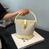 Bolso de Hombro Multicolor Transfronterizo para Mujer 2025 Estilo Nuevo Simple y Elegante Bolso Cubo Portátil Diseño de Cierre Bolso Cruzado de Nicho