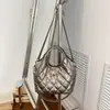 Bolso de hombro versátil de moda transfronterizo con un toque de alta gama, adecuado para ir al trabajo, bolso tipo cubo vintage, bolso de mano acolchado simple casual