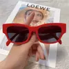 Gafas de sol de moda con forma de corazón rosa para hombres y mujeres, populares en redes sociales, hacen que la cara parezca más pequeña