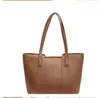 Bolsa Feminina Grande Capacidade Transfronteiriça 2026 Nova Início do Outono Trabalho Deslocamento Tendência Portátil de Ombro Bolsa Grande Bolsa Tote Tendência