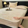 Sábana bajera de leche de invierno grado A, colcha de forro polar de coral de una sola pieza, protector de colchón grueso con forro polar, funda protectora y funda de sábana