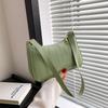 Bolsa de ombro da moda para mulheres 2023 Inverno nova bolsa quadrada pequena da moda bolsa de ombro pequena popular bolsa de ombro casual simples