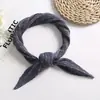Bufanda Cuadrada Pequeña de Gasa con Lunares Estilo Coreano Moda Transfronteriza para Mujer, Bufanda Pequeña Versátil de Seda Plegada de Color Sólido Elegante para Primavera y Otoño