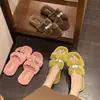 Pantuflas de algodón de suela plana estilo H versión coreana otoño e invierno, peludas de moda 2026 para uso exterior, pantuflas suaves peludas para damas