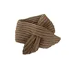 Bufanda acanalada de color liso cruzada para niños, calentador de cuello decorativo versátil para niños y niñas, bufanda cálida de otoño e invierno para bebé