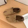 Couro macio, sola macia, casual, forrado com fleece, retrô, sapatos de algodão com bico dividido para mulheres Outono/Inverno 2026 Versátil Slip-on Pé de Porco Feio Bonito Flats