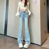Calça boca de sino clara micro jeans feminina cintura alta emagrecedora outono inicial 2024 nova calça ferradura justa pequena
