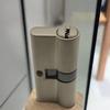 Suministro Transfronterizo Personalizado 70mm Doble Apertura Aleación de Zinc Cerradura de Madera Cilindro de Cerradura Pintura en Spray Ranura para Computadora Cerradura con Llave Accesorios de Ferretería