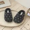 Pantuflas de Felpa de Algodón para Interiores con Lunares para Niños y Niñas, Suave Comodidad para el Hogar, Pantuflas de Algodón Silenciosas al por Mayor, Modernas