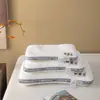 Almohada Cómoda de Punto con Dibujo de Oso para Padres e Hijos, Relleno de Almohada, Soporte Cervical Moldeado, Ropa de Cama para el Hogar, Lavable a Máquina, Venta al por Mayor