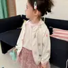 [Tamanhos Grande e Pequeno] Jaqueta de Proteção Solar com Capuz de Seda Gelada de Verão para Meninos e Meninas, Casaco Top com Proteção UV de Desenho Animado