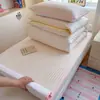 Cubrecama Acolchado de Algodón Puro de Clase Especial, Juego de Tres Piezas para Uso en Dormitorio Estudiantil, Sábana Antideslizante y Colchón 100% Algodón Puro