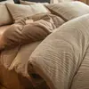 Estilo Luxo Leve Conjunto de Cama de Leite Esculpido de Quatro Peças Outono e Inverno Adicionado Lã Toque de Luxo Conjunto de Cama de Três Peças Capa de Edredom Lençol