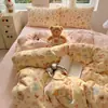 Conjunto de Roupa de Cama de Lã de Leite Desenho Animado 2026 Novo Dormitório Estudantil Conjunto de Três Peças com Fronha e Lençol com Fronha de Lã Coral Dupla Face