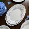 Platos de cerámica retro estilo francés con encaje floral azul, tazas y platillos de cerámica, platos de postre, platos de ensalada, platos llanos, platos hondos, platos ovalados