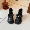 Botas Princesa com Laço para Meninas 2026 Outono/Inverno Nova Moda Infantil Botas Quentes de Cano Médio para Crianças Maiores Botas de Couro com Veludo