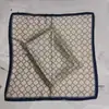 Pañuelo cuadrado estampado de leopardo bufanda coreana femenina de seda versátil pañuelo para el pelo bufanda retro flor de anacardo pañuelo cuadrado pequeño venta al por mayor