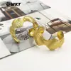 Wt-Jf361 Pulsera Unisex de Latón Abierto de Venta Caliente Única con Forma de Abanico Grande y Textura de Concha Dorada