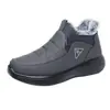 Novos Sapatos de Algodão de Pequim Antigo de Inverno com Veludo Espesso Quente Botas de Neve Slip-on Solado Grosso Sapatos de Pai Sapatos Casuais Masculinos