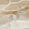 Estilo Luxo Leve Brincos Geométricos Microcravejados com Zircônia Conjunto de Três Peças Temperamento de Nicho Design Personalizado Conjunto de Brincos de Alta Qualidade