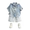 Conjunto de Verano para Niños: Conjunto de Camisa Azul con Estampado de Hojas de Bambú y Pantalones Cortos Blancos, Nuevo Estilo de Verano 2026 Conjunto de Dos Piezas Estilo Chino Hanfu