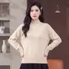 Moda internacional para mães: malhas de outono e primavera, estilos elegantes de outono e inverno para meia-idade e idosos, caimento justo, blusas básicas que valorizam a silhueta, suéteres versáteis