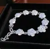 Pulseira de Flor de Rosa, Exquisita, Moderna e Versátil, Flores Pequenas Frescas, Joia Feminina de Alto Padrão Retro de Nicho para Presentear