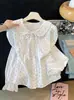 Camisa Feminina de Bolinhas com Gola, Novo Design Outono 2026, Manga Longa, Emagrecedora, Elegante Top Branco