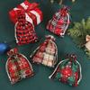Bolsa de Regalo Navideña de Algodón Transfronteriza con Bolsillo con Cordón Rojo y Verde a Cuadros Copo de Nieve Almacenamiento Personalizado de Dulces Navideños