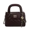 Bolsa de Mão Bordada Acolchoada Transfronteiriça Atacado Estilo Chanel Bolsa de Mão Corrente de Luxo Leve Primavera Cedo Bolsa Transversal