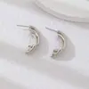 Brincos de Argola C de Metal Envoltos em Camadas, Modernos e Únicos, para Mulheres, Novos Brincos de Tarraxa Tendência de Nicho para Mulheres