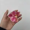 Flor Artificial de Orquídea Pequena Impressa em 3D Cabeça de Flor Diâmetro 6cm Grampo de Cabelo Lembrança de Casamento Layout de Fundo Arranjo de Flores DIY Atacado