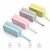 Bolsa de maquiagem de silicone, portátil e à prova d'água, em cores macaron, para guardar itens de higiene pessoal, uma bolsa de maquiagem de tamanho de viagem