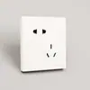 Enchufe de pared oculto Xiantai D5 placa grande enchufe de cinco orificios oblicuo suministro desalineación enchufe de dos y tres polos