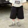 Calças Infantis Shorts Esportivos para Meninos 2026 Verão Novo Estilo Coreano Moda Shorts na Altura do Joelho para Meninos