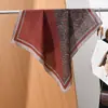 Pañuelo pequeño cuadrado de algodón y lino con estampado de espiga estilo "old money", pañuelo para la cabeza tipo terciopelo sedoso, chal protector solar para el cuello para mujer