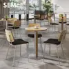 Conjunto de mesa y sillas para cafetería de perfil de aluminio para tablero marino estilo industrial, adecuado para tiendas de té de leche y postres, tiendas de comida ligera y comidas sencillas, mesa de diseñador