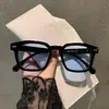 Nuevas Gafas de Sol Retro 2025 Estilo Coreano Gafas de Sol para Mujer Moda Personalidad Cuadradas Tachonadas Estilo Celebridad de Internet