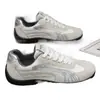 Zapatillas de entrenamiento de estilo coreano de colores para hombre, nuevas zapatillas deportivas de moda versátiles de suela plana, zapatillas casuales antideslizantes de suela plana para hombre