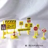 Equipo Wangwang de Ultraman Vehículo de Ingeniería Excavadora Spiderman Oso Cerdo Dibujos Animados Decoración de Pasteles para Hornear Infantil Adornos