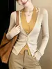 Cardigan suéter de tricô com gola halter e decote V, estilo duas peças falsas, coleção de outono, estilo feminino, design novo e popular de 2026, adequado como peça de base ou sobreposição