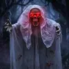 Ojos sangrantes brillantes, fantasma ensangrentado colgando, juego de lámpara de aceite retro, escena de calabaza de bosque al aire libre de Halloween, accesorios aterradores